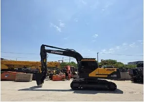 HYUNDAI HX220S (2022)